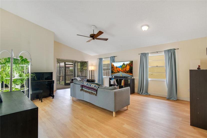 Picture of 4346 Suntree Boulevard, Orlando FL 32817