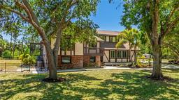 Picture of 222 High Point Drive, Venice, FL 34292