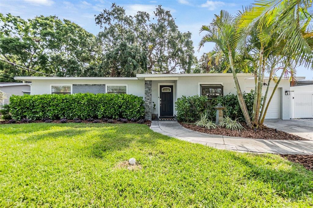 Picture of 4320 S Hubert Avenue, Tampa, FL 33611