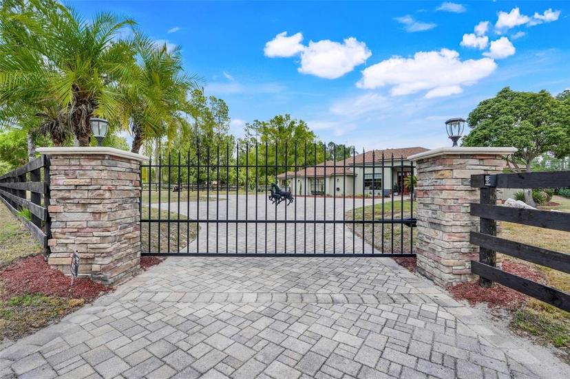 Picture of 32510 Wolf Branch Lane, Sorrento FL 32776