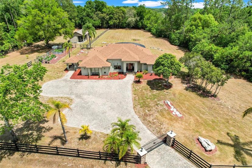 Picture of 32510 Wolf Branch Lane, Sorrento FL 32776