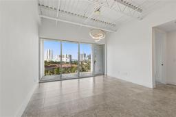 Picture of 332 Cocoanut Avenue Unit 505, Sarasota, FL 34236