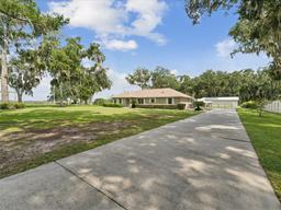Picture of 1414 Stephens Oak Court, Plant City, FL 33567