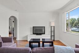 Picture of 4400 2Nd Avenue S, St Petersburg, FL 33711