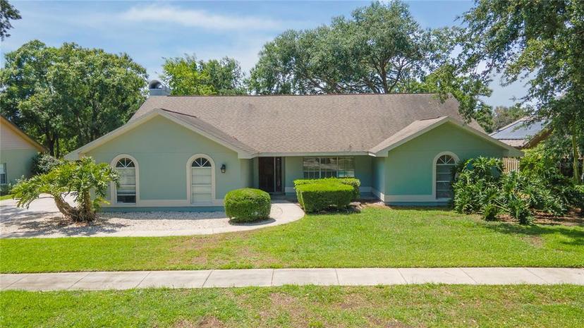 Picture of 2505 Buckhorn Run Drive, Valrico FL 33596