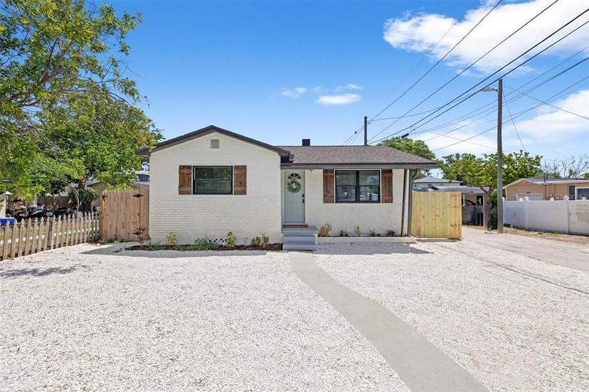 Picture of 921 Yale Street N, St Petersburg FL 33713