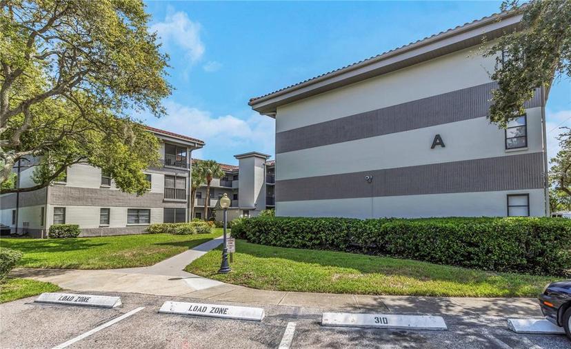 Picture of 2650 Countryside Boulevard Unit A104, Clearwater FL 33761