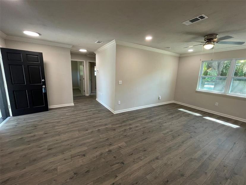 Picture of 1045 SE 18Th Terrace, Gainesville FL 32641
