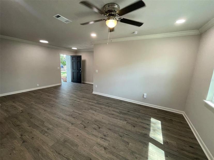Picture of 1045 SE 18Th Terrace, Gainesville FL 32641