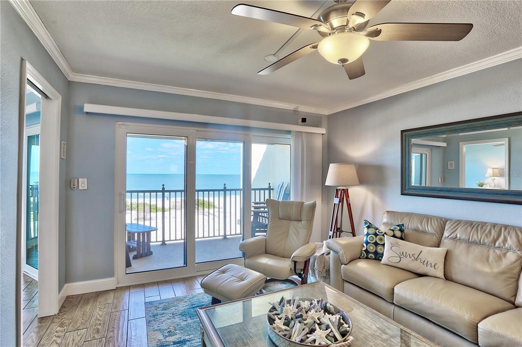 Picture of 7480 Bayshore Drive Unit 402, Treasure Island, FL 33706