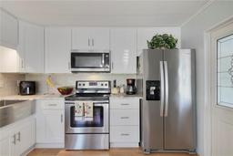 Picture of 4940 Foxdale Dr, Lakeland, FL 33810