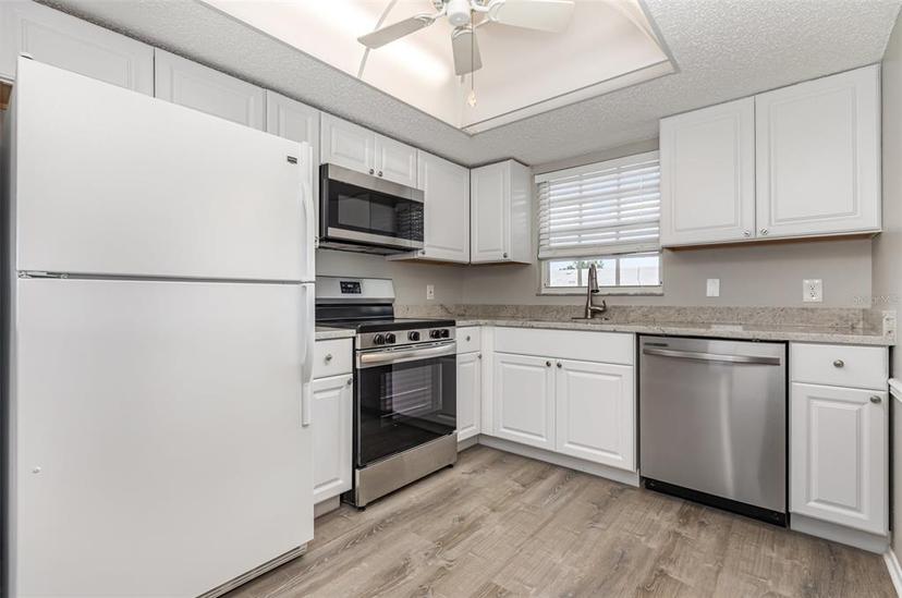 Picture of 942 Capri Isles Boulevard Unit 207, Venice FL 34292