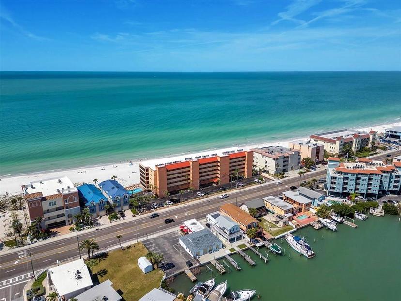 Picture of 13720 Gulf Boulevard Unit 305, Madeira Beach FL 33708