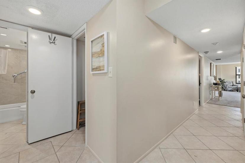 Picture of 5780 Midnight Pass Road Unit 410, Sarasota FL 34242