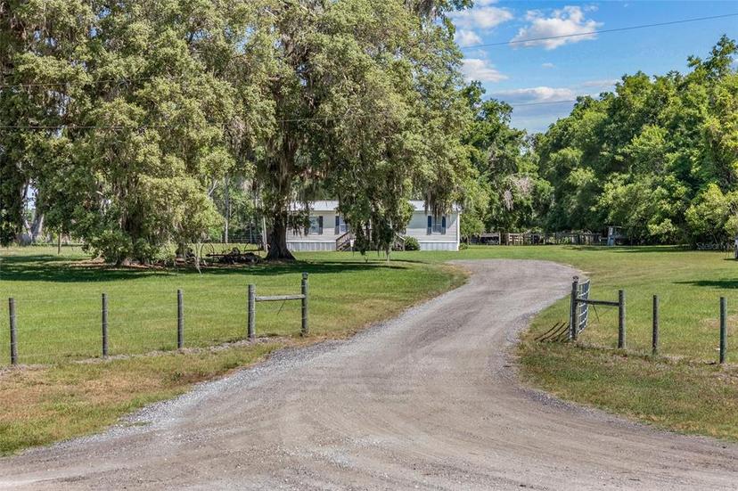 Picture of 25306 NW 142Nd Avenue, High Springs FL 32643