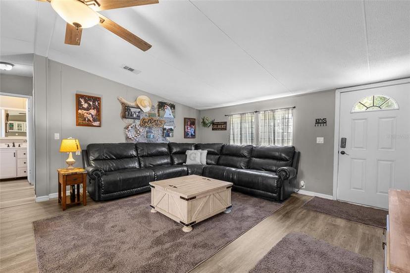 Picture of 25306 NW 142Nd Avenue, High Springs FL 32643