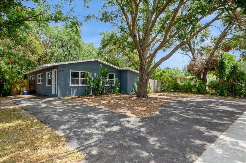 Picture of 6225 76Th Avenue N, Pinellas Park FL 33781