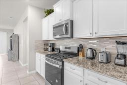 Picture of 7211 Oakmoss Loop, Davenport, FL 33837