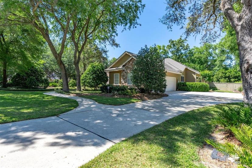 Picture of 10282 SW 25Th Place, Gainesville FL 32608