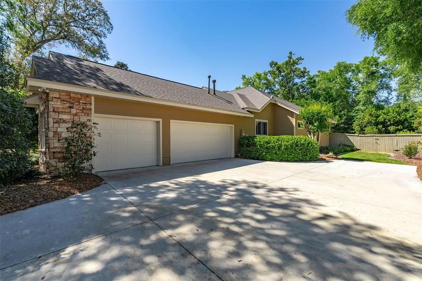 Picture of 10282 SW 25Th Place, Gainesville FL 32608