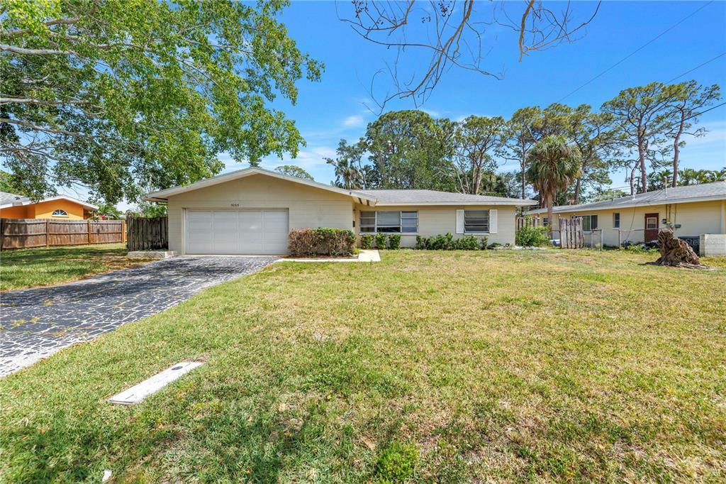 Picture of 5065 Shore Acres Boulevard Ne, St Petersburg, FL 33703