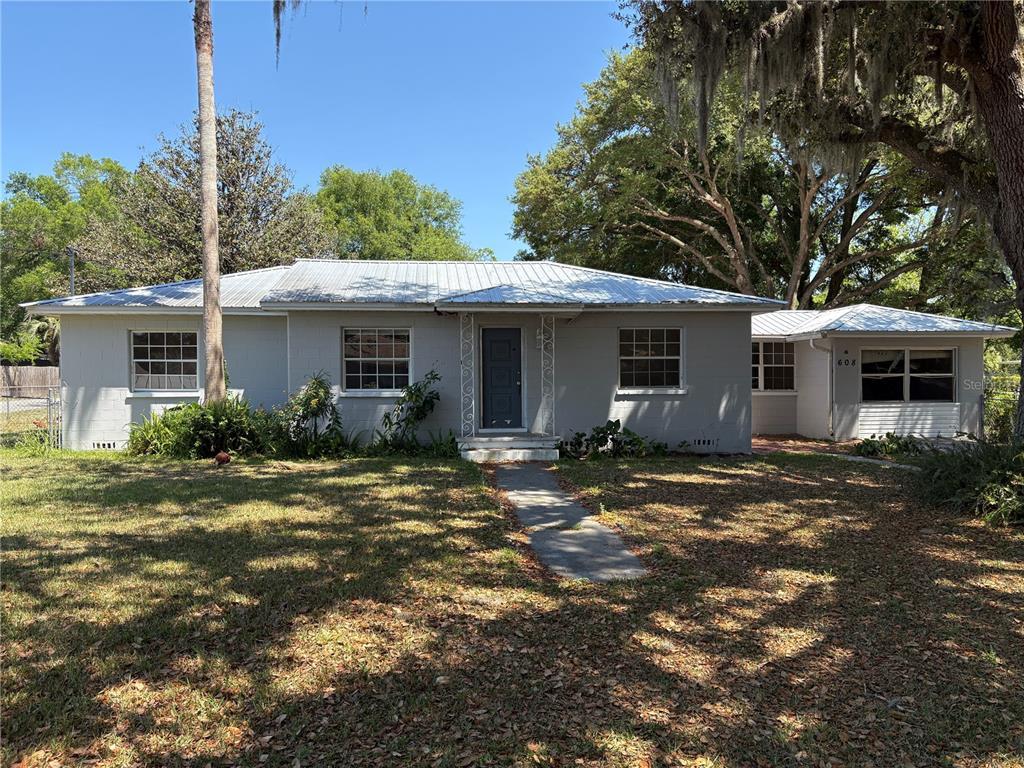 Picture of 608 Gray Avenue, Wildwood, FL 34785