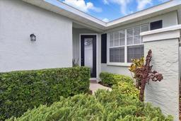 Picture of 331 Sunset Lake Boulevard Unit 331, Venice, FL 34292