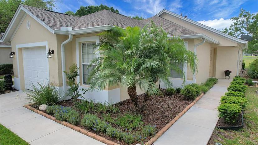 Picture of 3018 Andover Court, Mount Dora FL 32757