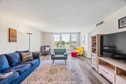 Picture of 7465 Bay Island Drive S Unit 316, South Pasadena, FL 33707