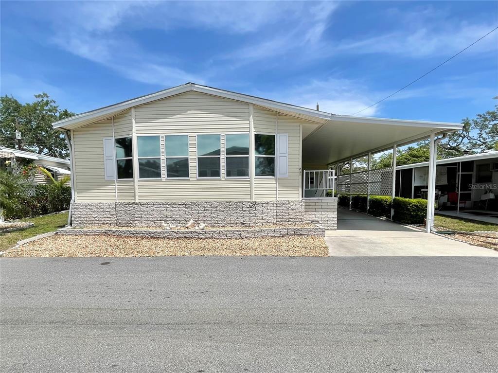 Picture of 585 Sky Harbor Drive Unit 219, Clearwater, FL 33759