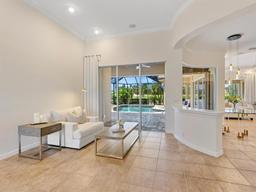 Picture of 984 Chickadee Drive, Venice, FL 34285