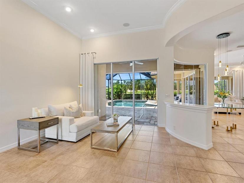 Picture of 984 Chickadee Drive, Venice FL 34285