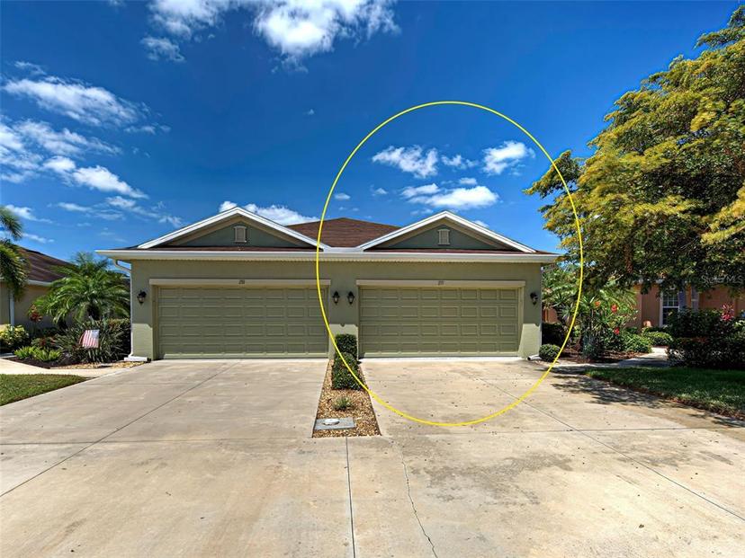 Picture of 275 Capulet Drive, Venice FL 34292