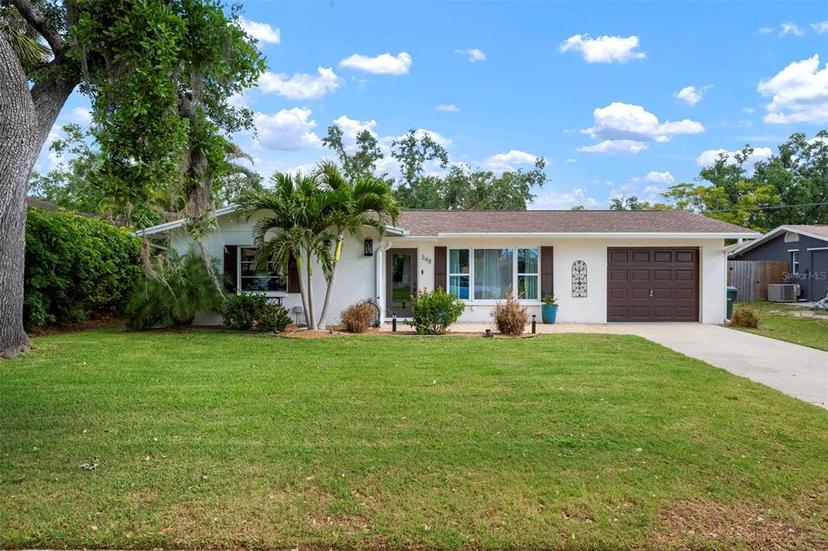 Picture of 348 Dorchester Drive, Venice FL 34293