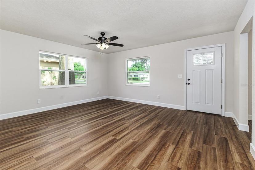 Picture of 637 Carey Place, Lakeland FL 33803