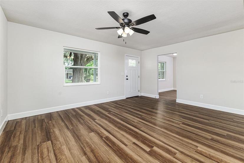 Picture of 637 Carey Place, Lakeland FL 33803