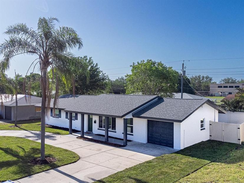 Picture of 352 79Th Avenue Ne, St Petersburg FL 33702