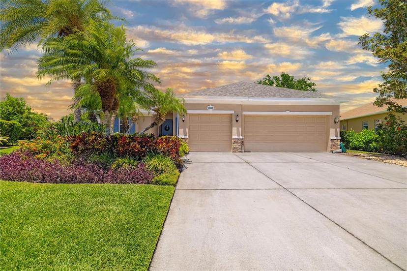 Picture of 7804 Edmonston Circle, University Park FL 34201
