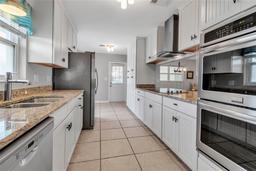 Picture of 6422 Beechwood Avenue, Sarasota, FL 34231