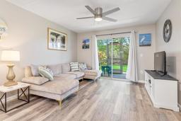 Picture of 649 Tamiami Trail S Unit 106, Venice, FL 34285