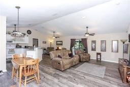 Picture of 6933 SE 226Th Drive, Hawthorne, FL 32640