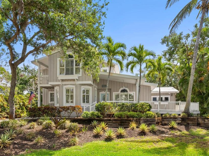 Picture of 8871 Fishermens Bay Drive, Sarasota FL 34231