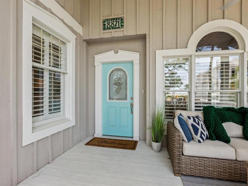 Picture of 8871 Fishermens Bay Drive, Sarasota FL 34231