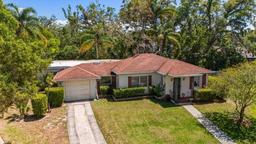 Picture of 219 Park Circle S, Dunedin, FL 34698