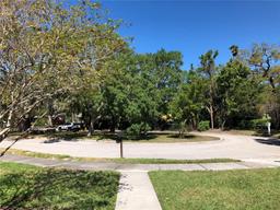 Picture of 219 Park Circle S, Dunedin, FL 34698