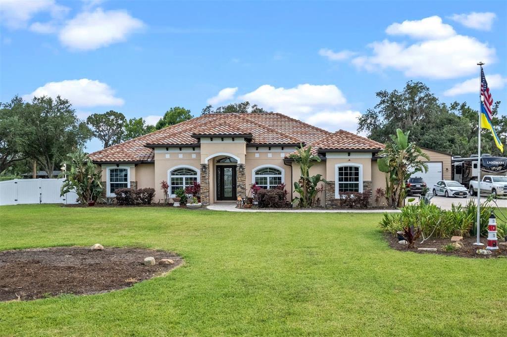 Picture of 16200 E Shirley Shores Road, Tavares, FL 32778