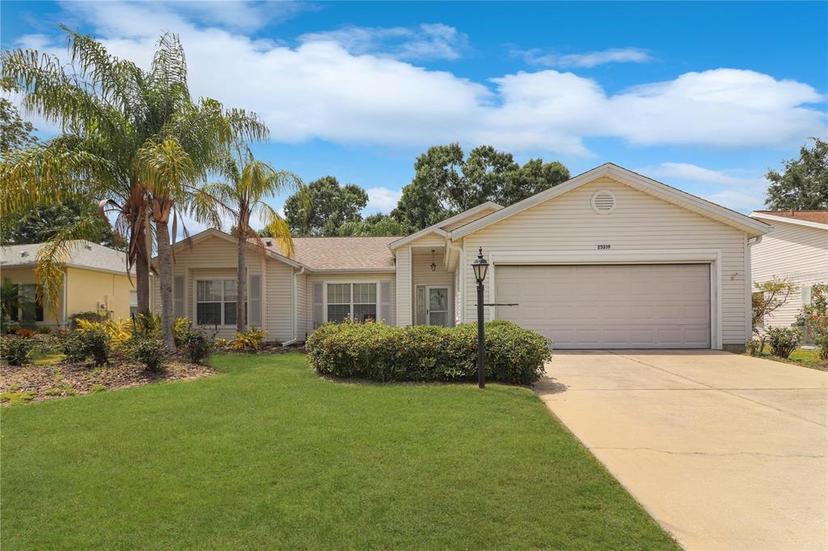 Picture of 25339 Crestwater Drive, Leesburg FL 34748