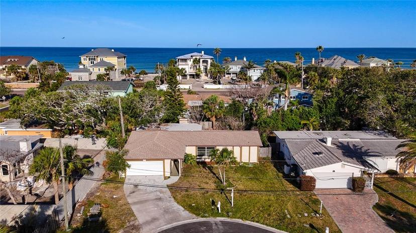 Picture of 920 Palm Drive, Belleair Beach FL 33786
