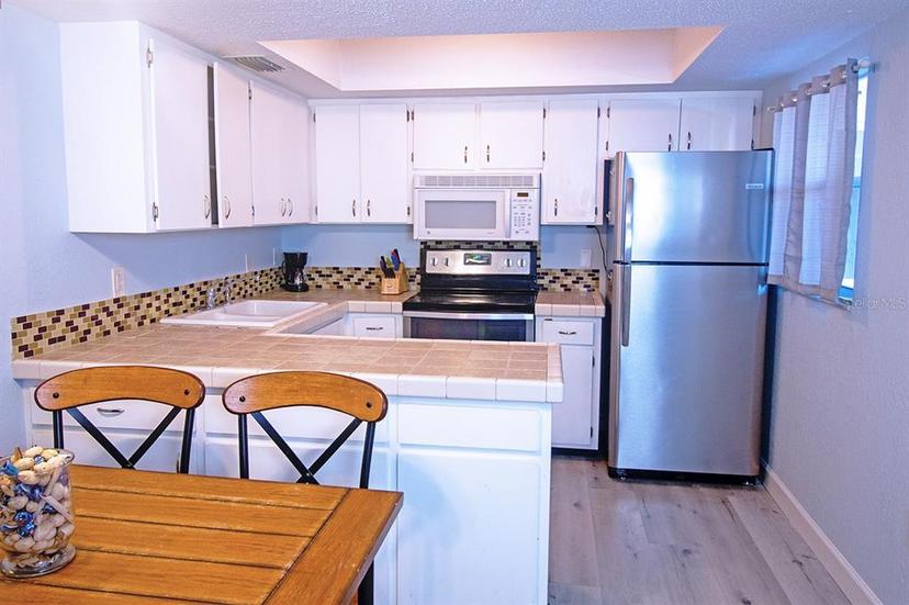 Picture of 400 Base Unit 225, Venice FL 34293