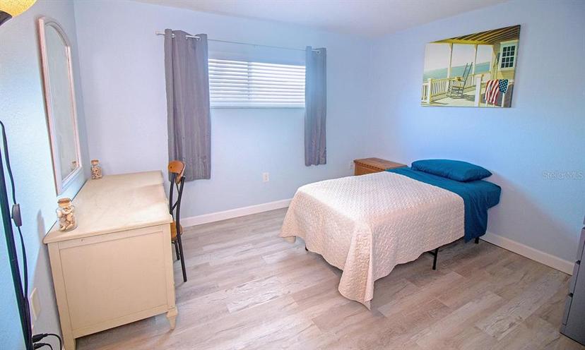 Picture of 400 Base Unit 225, Venice FL 34293